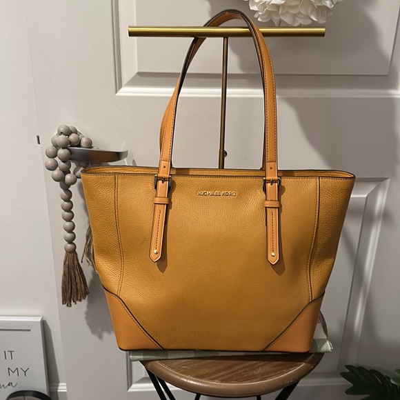 Leather Bag Michael Kors Large Aria Tote Authentic MICHAEL Michael